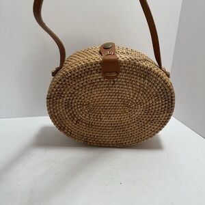 Vintage Look Straw crossbody bag Oval Shape Colorful Lined Inside‎